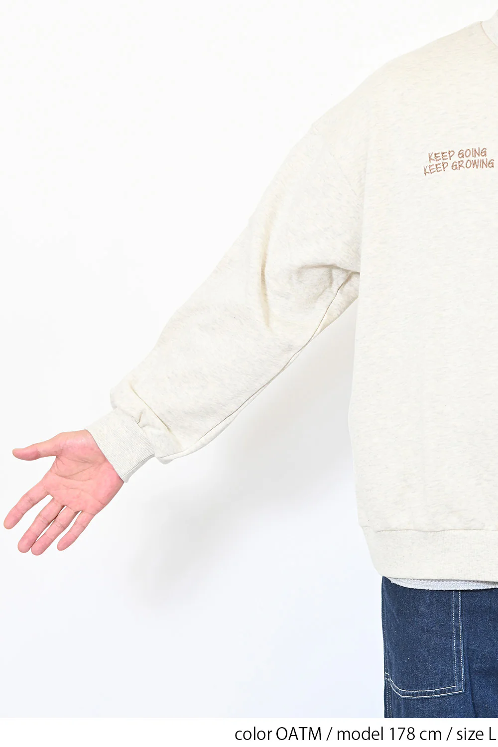 胸刺しゅう後ろプリントプルオーバー - Image 19