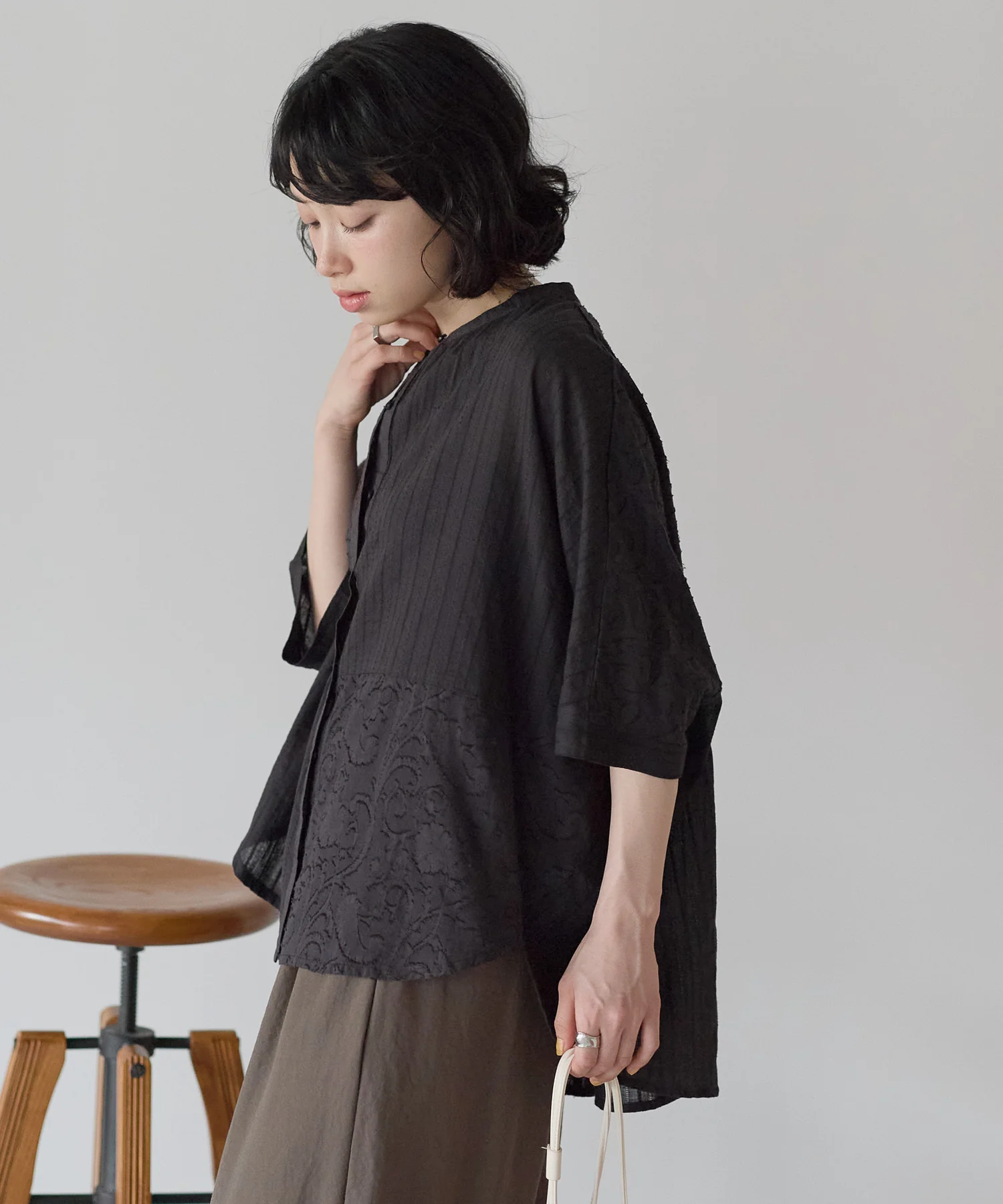 ふわ軽コットンパッチワーク刺繍レースブラウス - Image 12