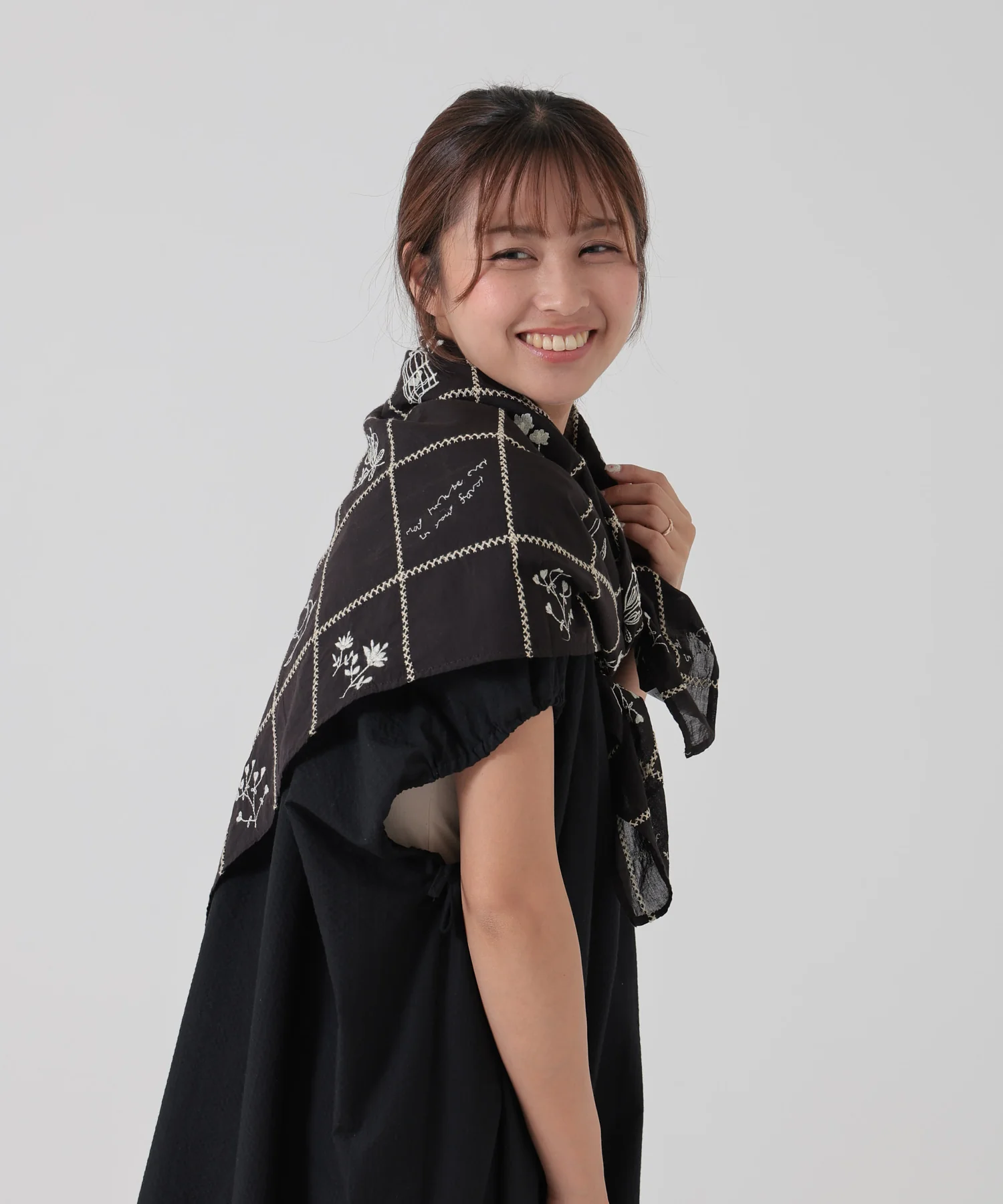 パッチワーク刺繍スカーフ - Image 24