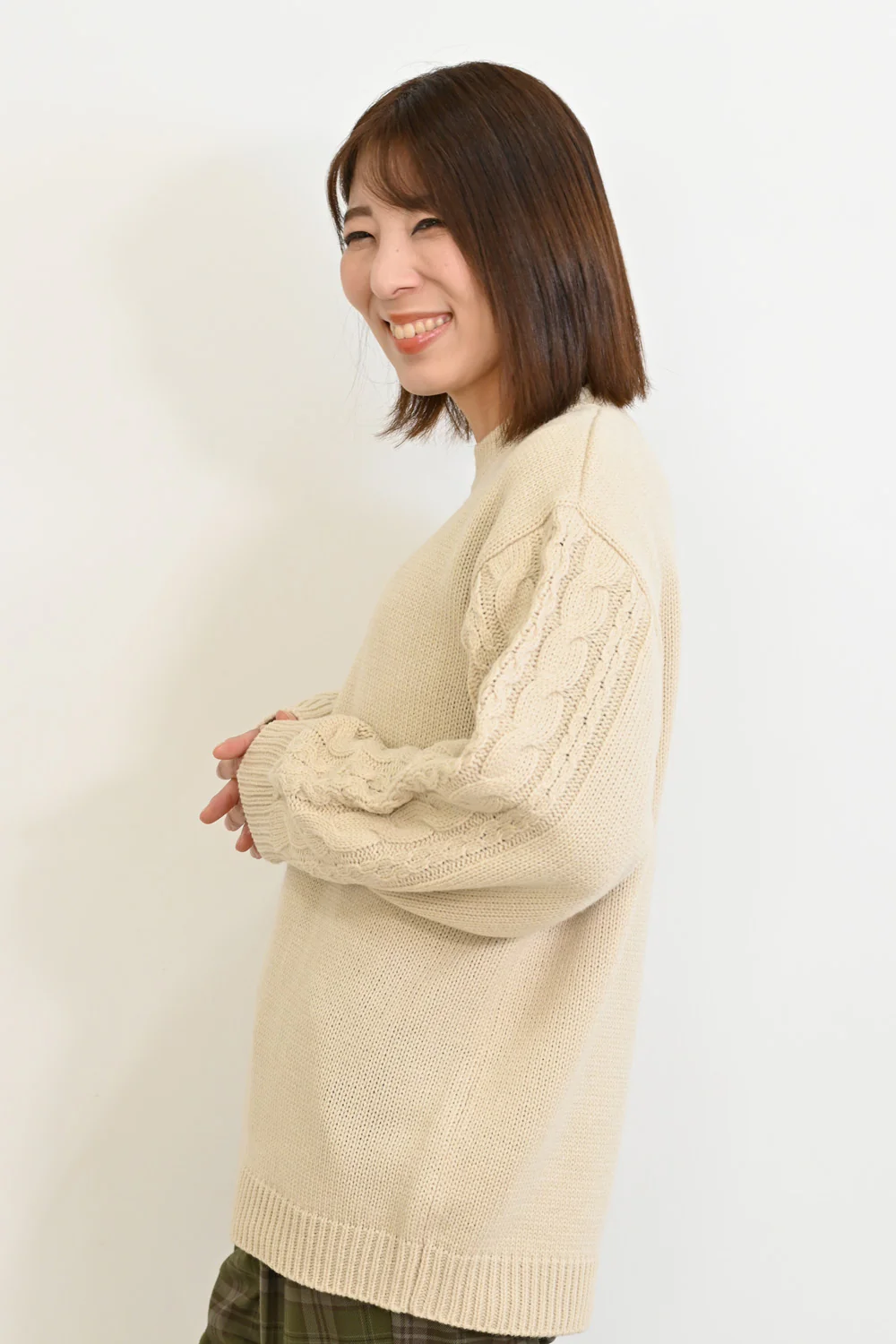 ほっこりカラーの袖ケーブルニット - Image 19