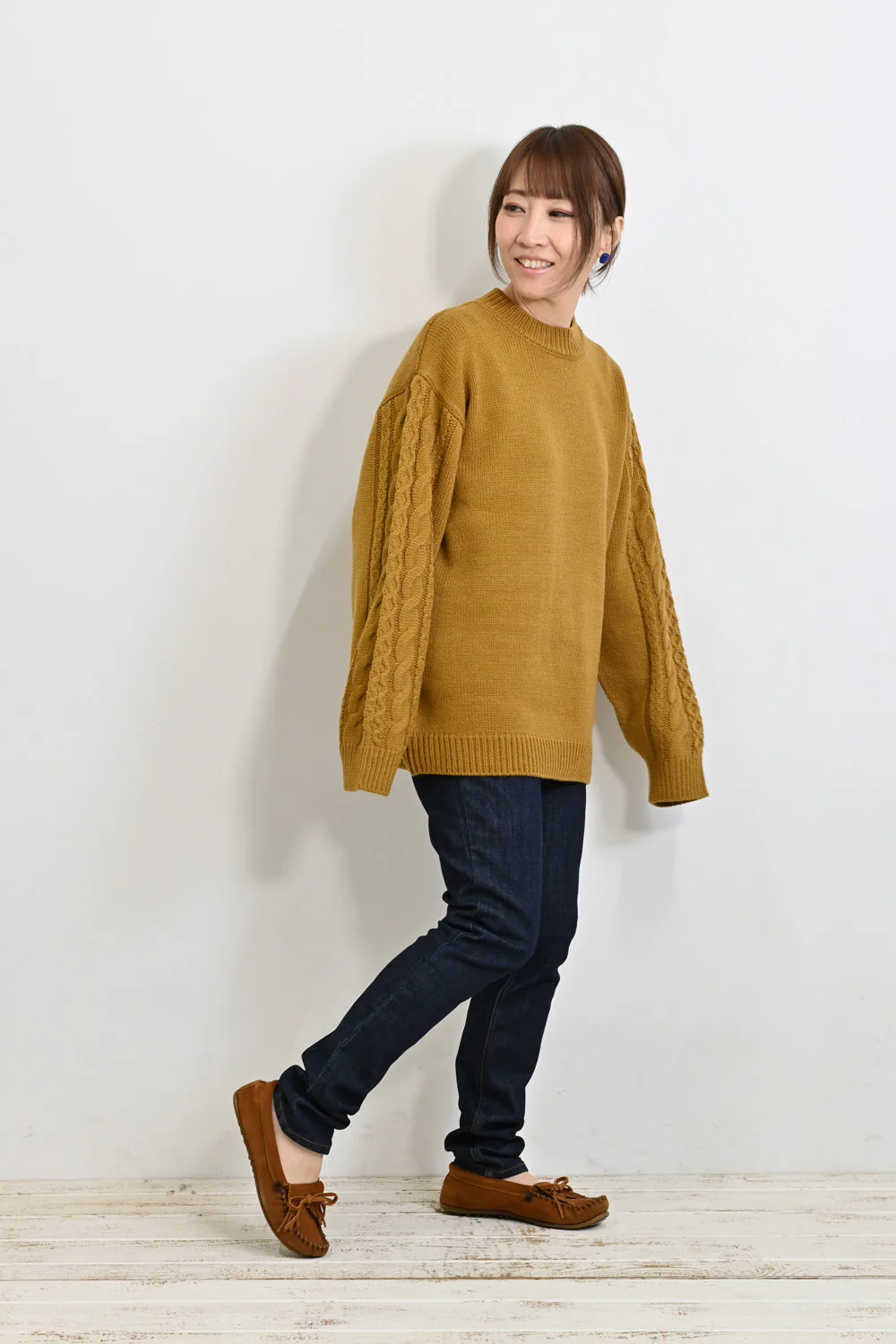 ほっこりカラーの袖ケーブルニット - Image 56