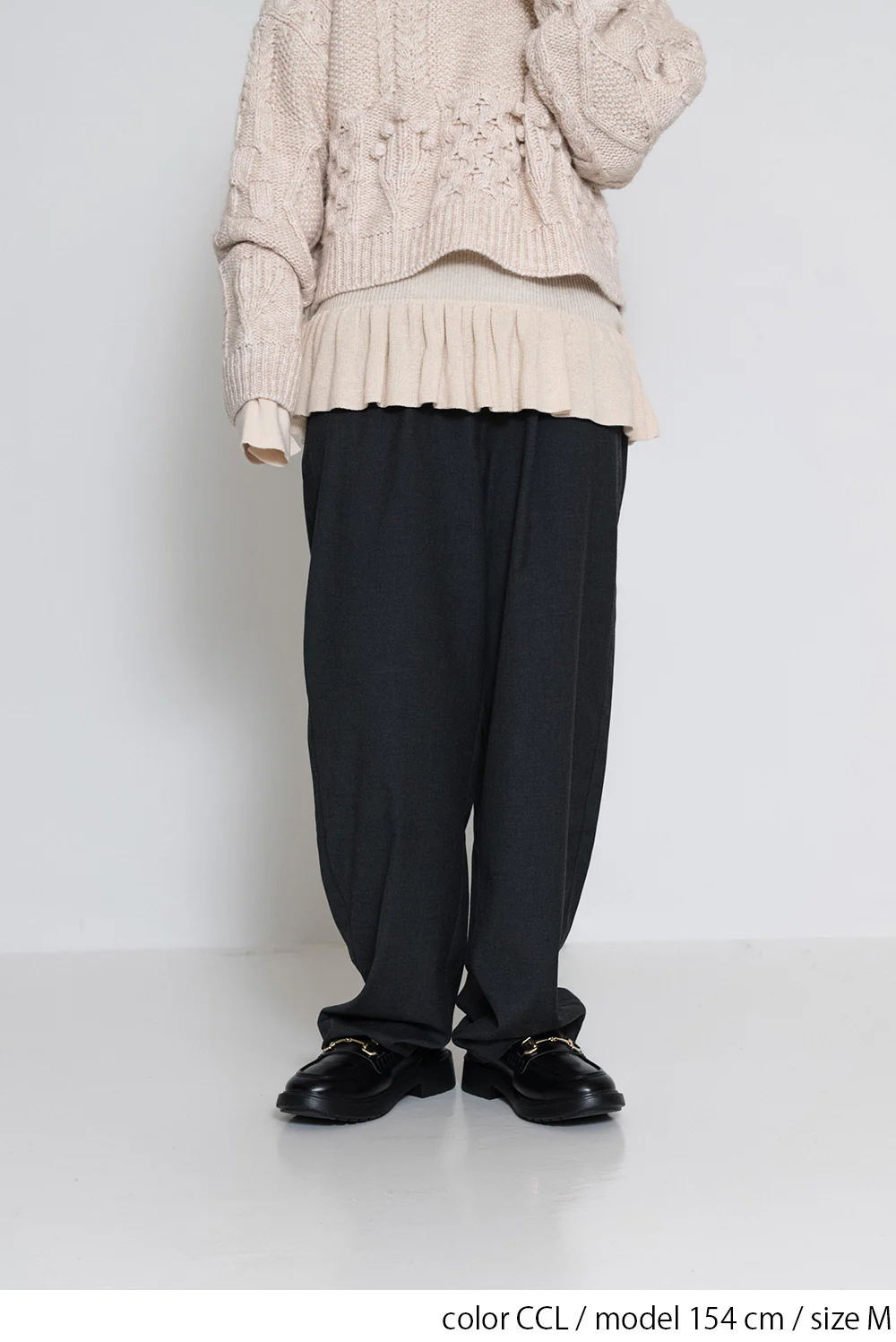 ハイウエストにもなる2WAYタックパンツ - Image 6