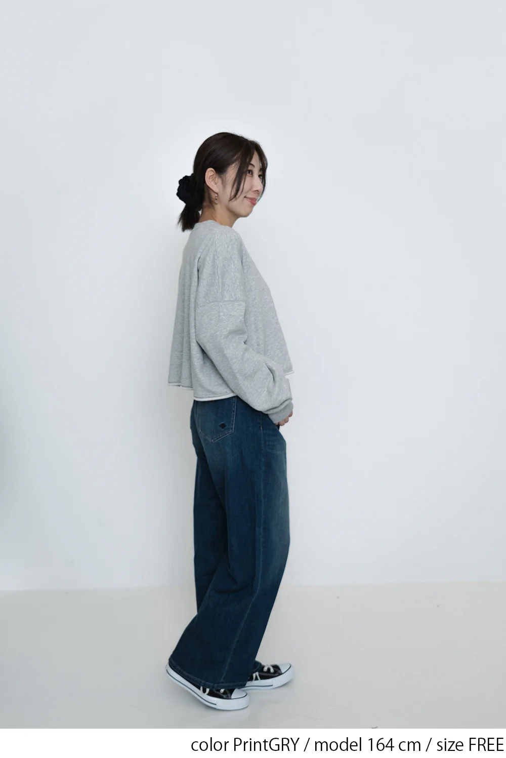 Vネックエンブレム刺繍プルオーバー - Image 5