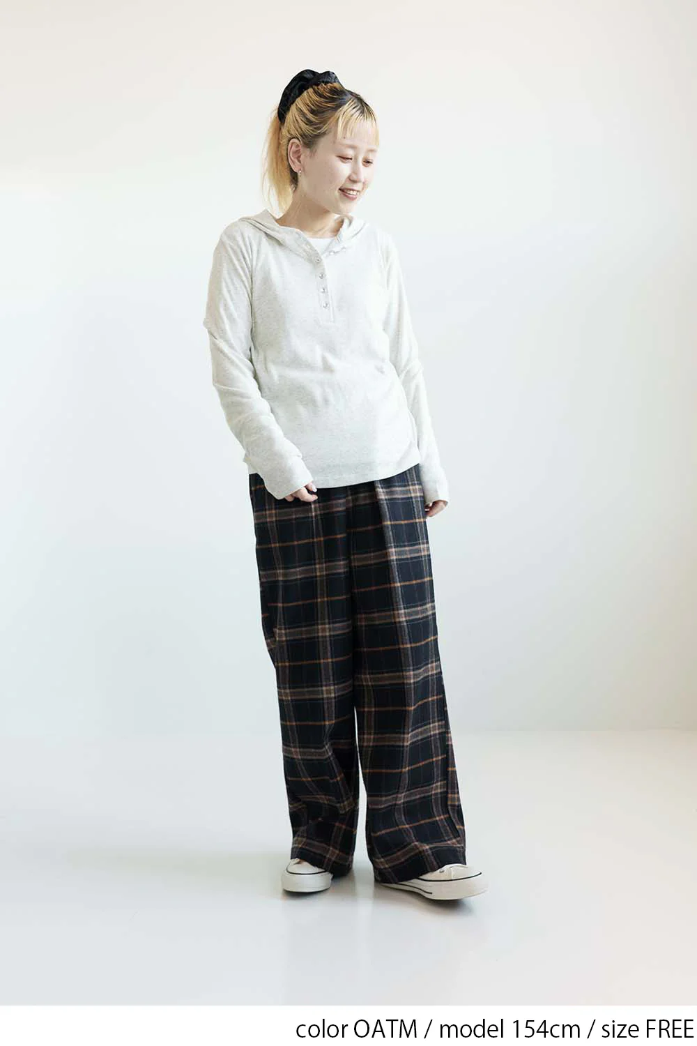 やわらかストレッチ長袖フーディー - Image 5