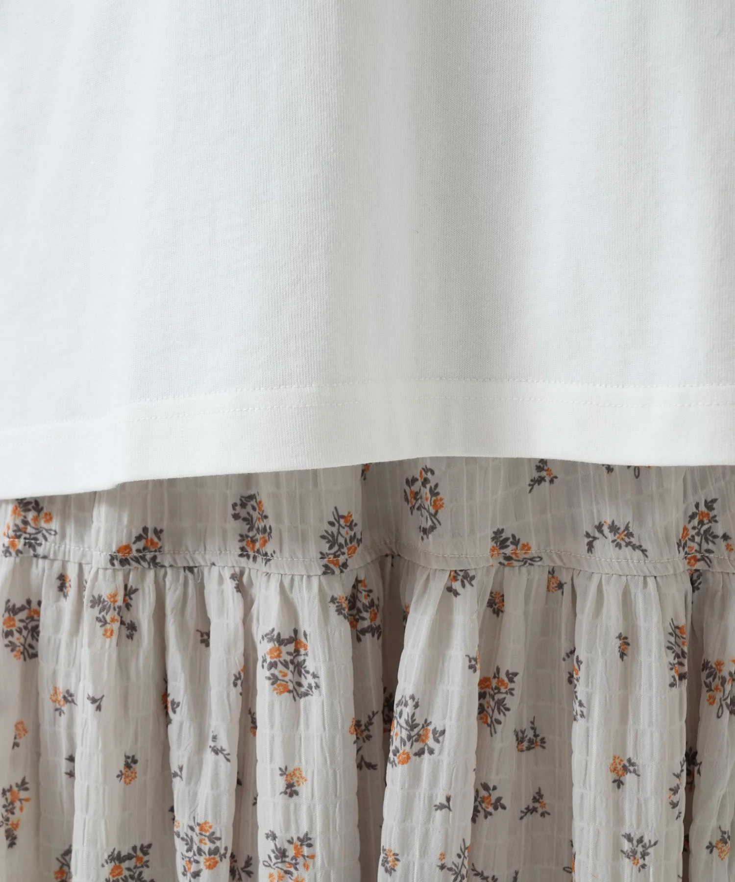 ハート刺繍Tシャツ - Image 30