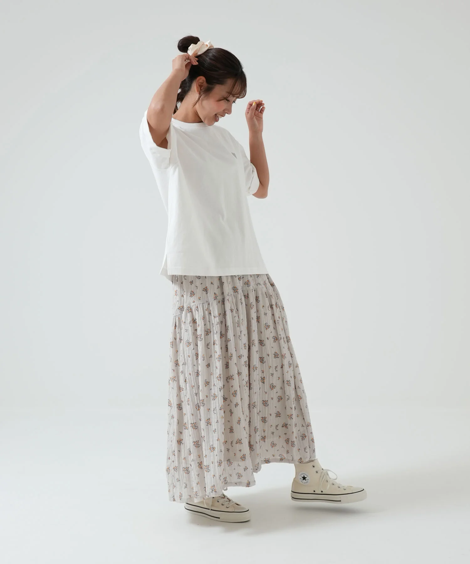 ハート刺繍Tシャツ - Image 6