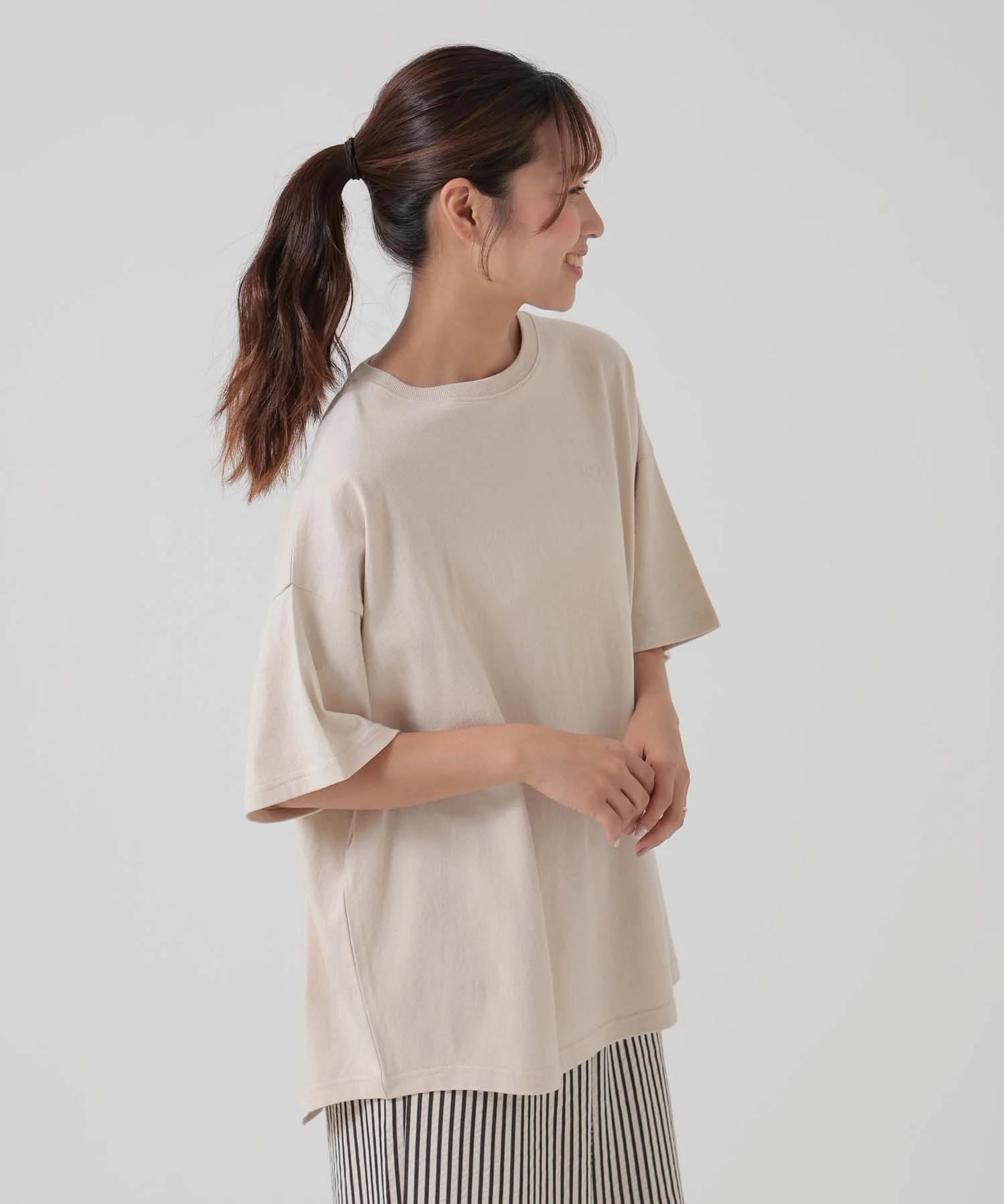 ヘムテールバックボタンチュニック - Image 17