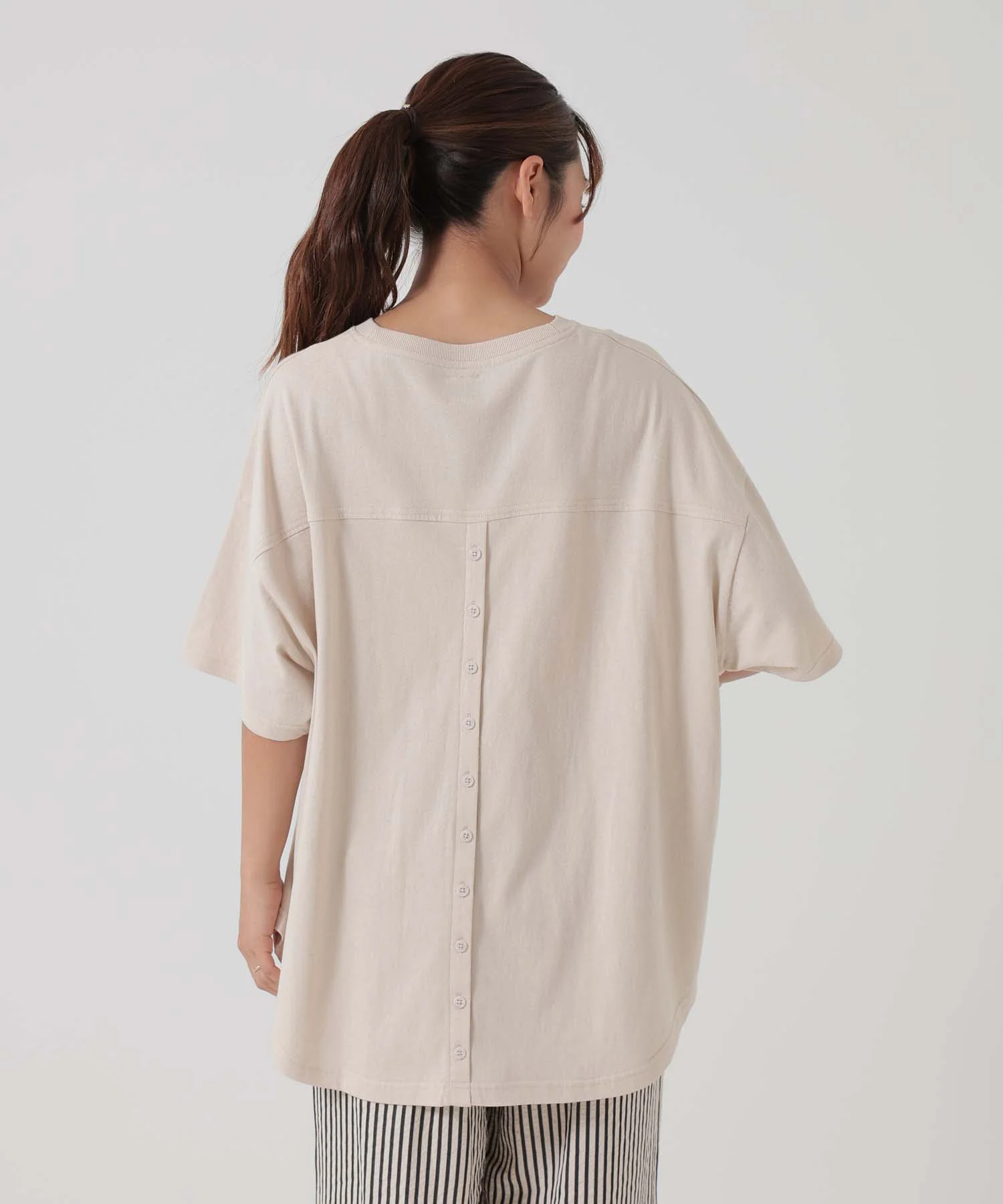 ヘムテールバックボタンチュニック - Image 18