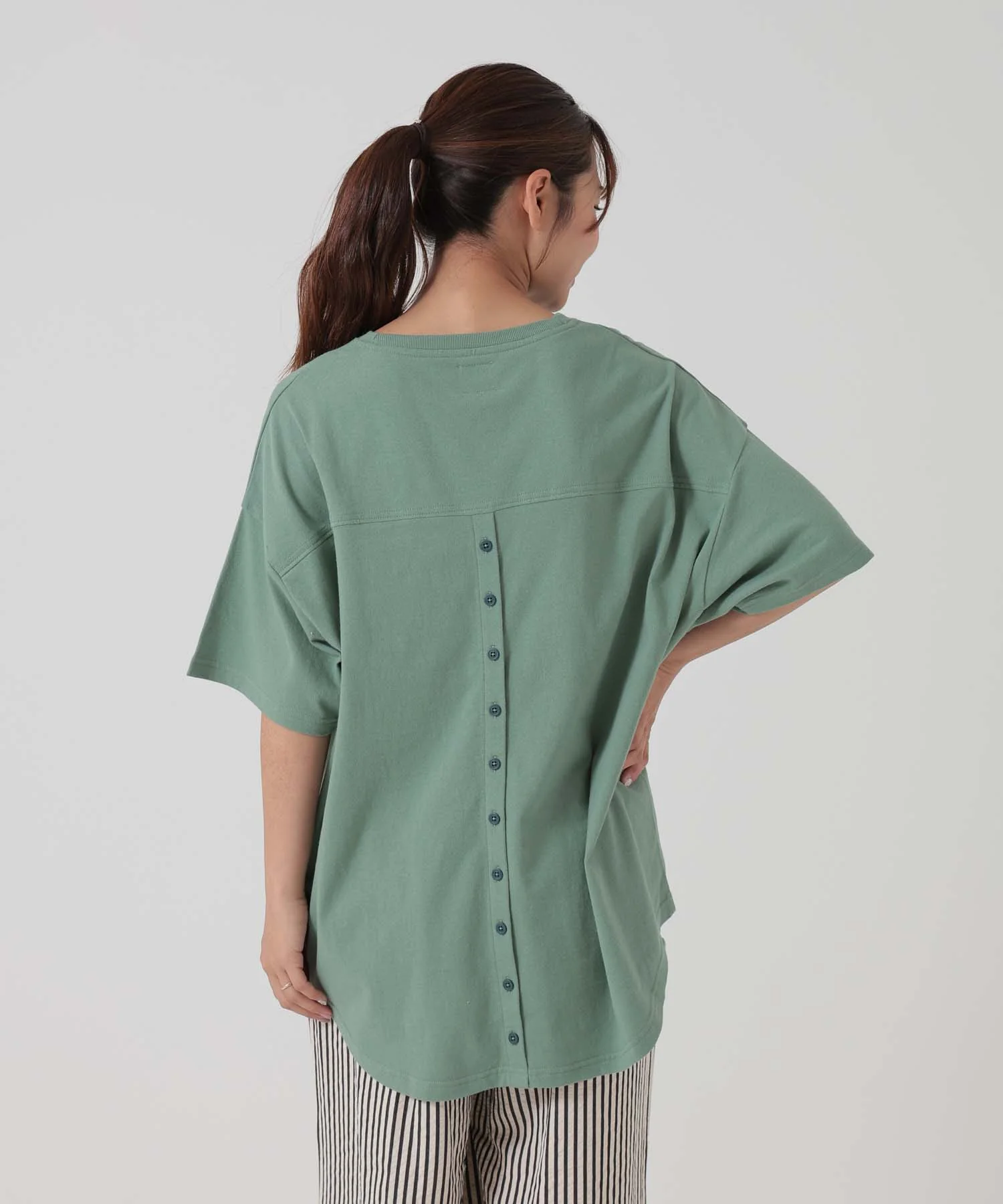 ヘムテールバックボタンチュニック - Image 24