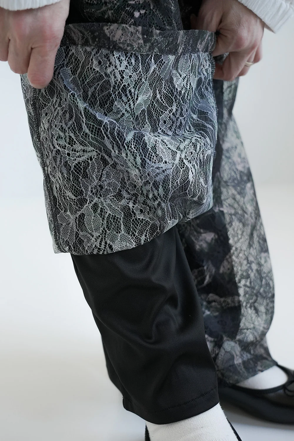 アート花柄プリントレースパンツ - Image 16