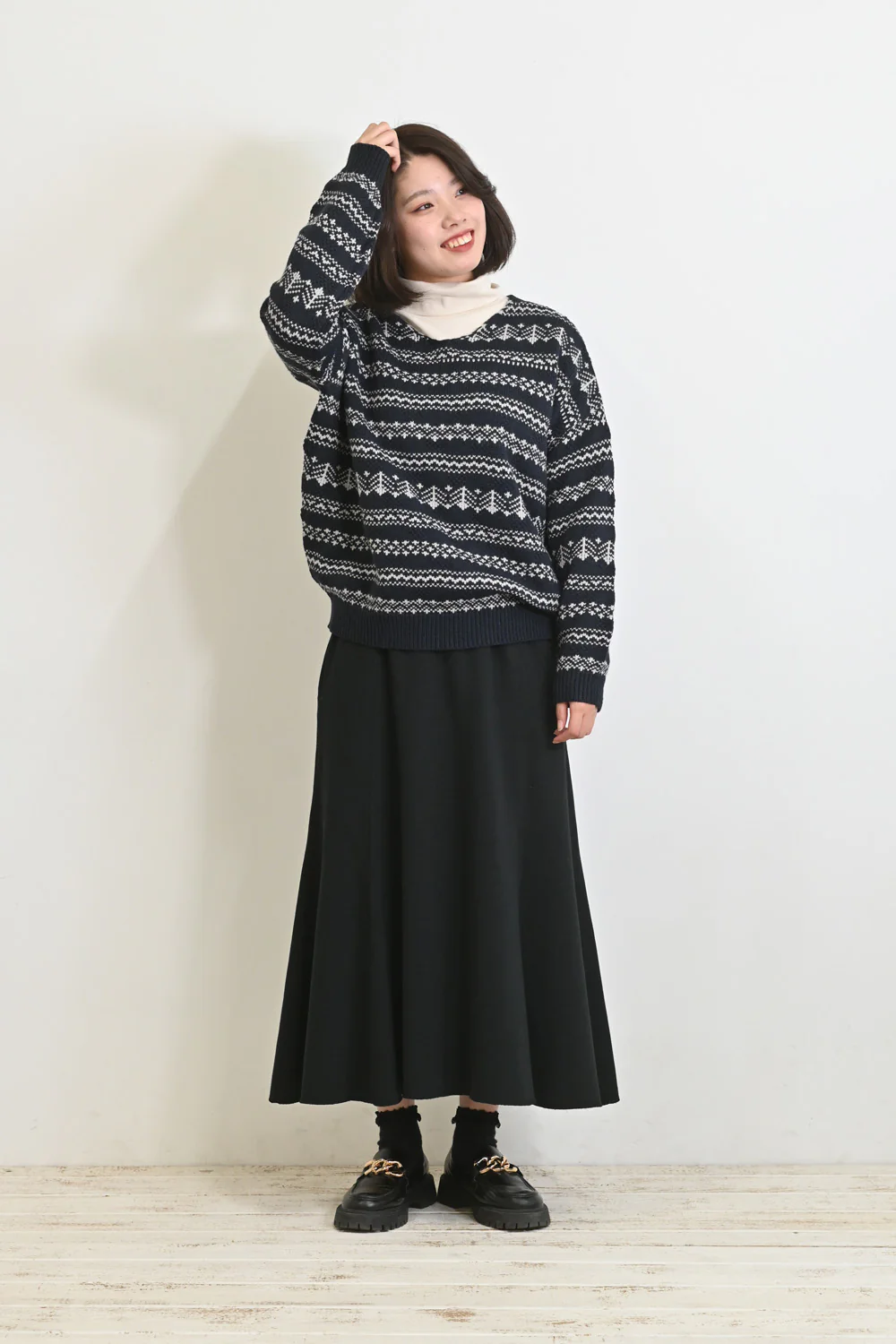 ジャガード編みVネックドルマンプルオーバー - Image 5
