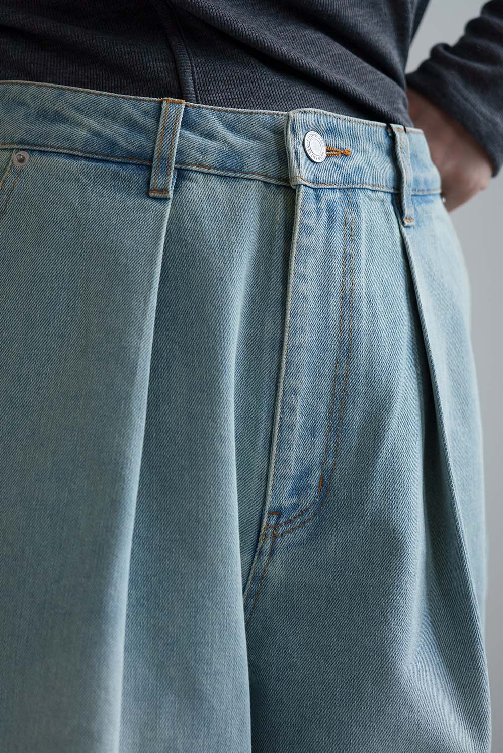 デニムタックワイドパンツ - Image 18