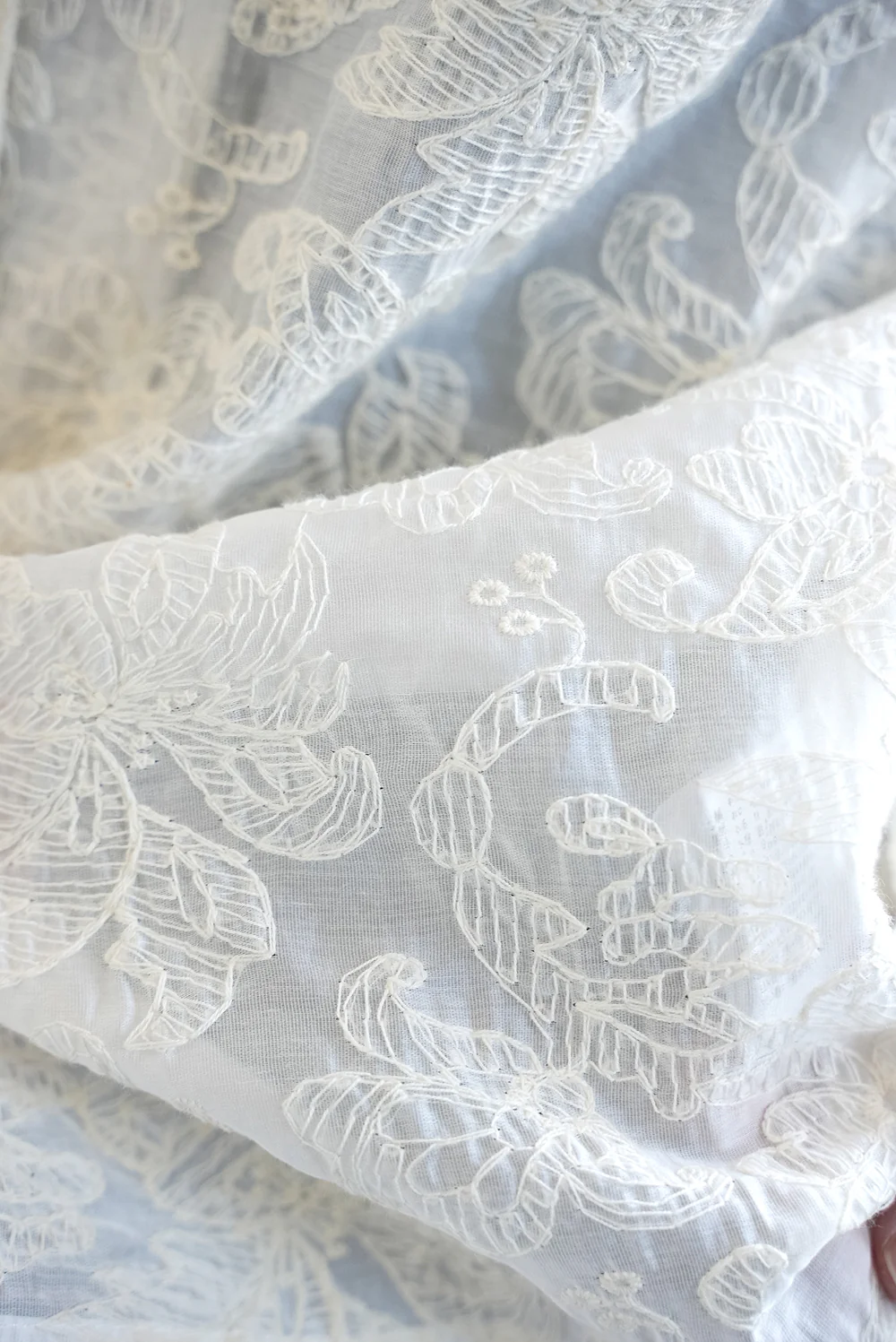 刺繍シアーオープンカラー長袖シャツ - Image 19