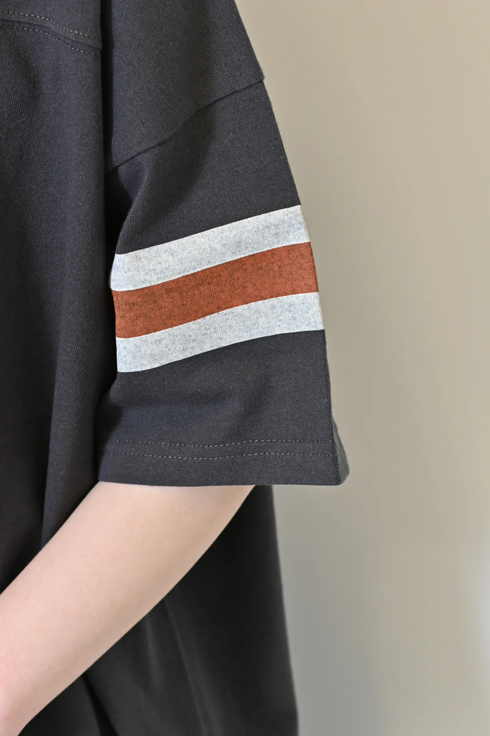 【夏ルックブック掲載item】ナンバリング刺繍BIG Tee - Image 29