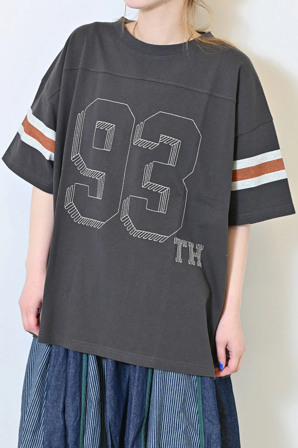 【夏ルックブック掲載item】ナンバリング刺繍BIG Tee - Image 3