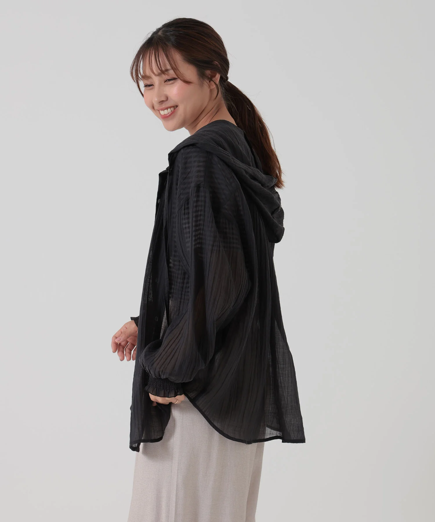 【UV対策】袖シャーリングフードシャツ - Image 27