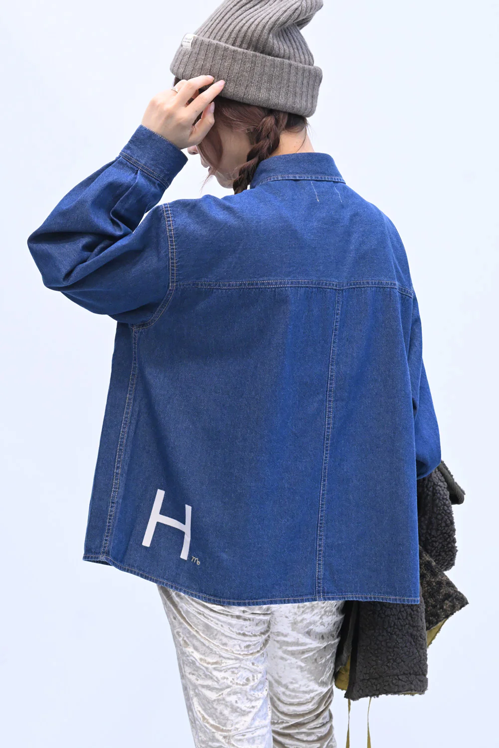 DENIM裾プリント入りシャツ - Image 3