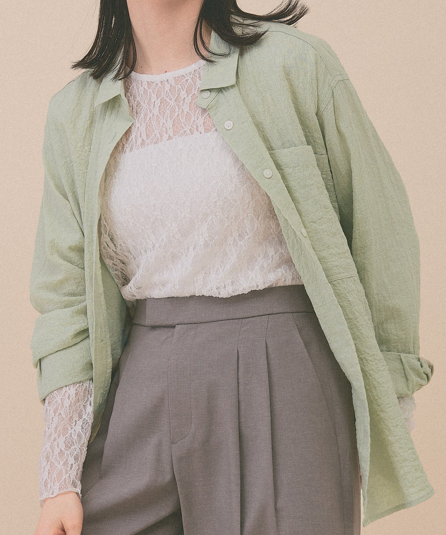 ふんわり素材のポケ付き長袖シャツ - Image 36