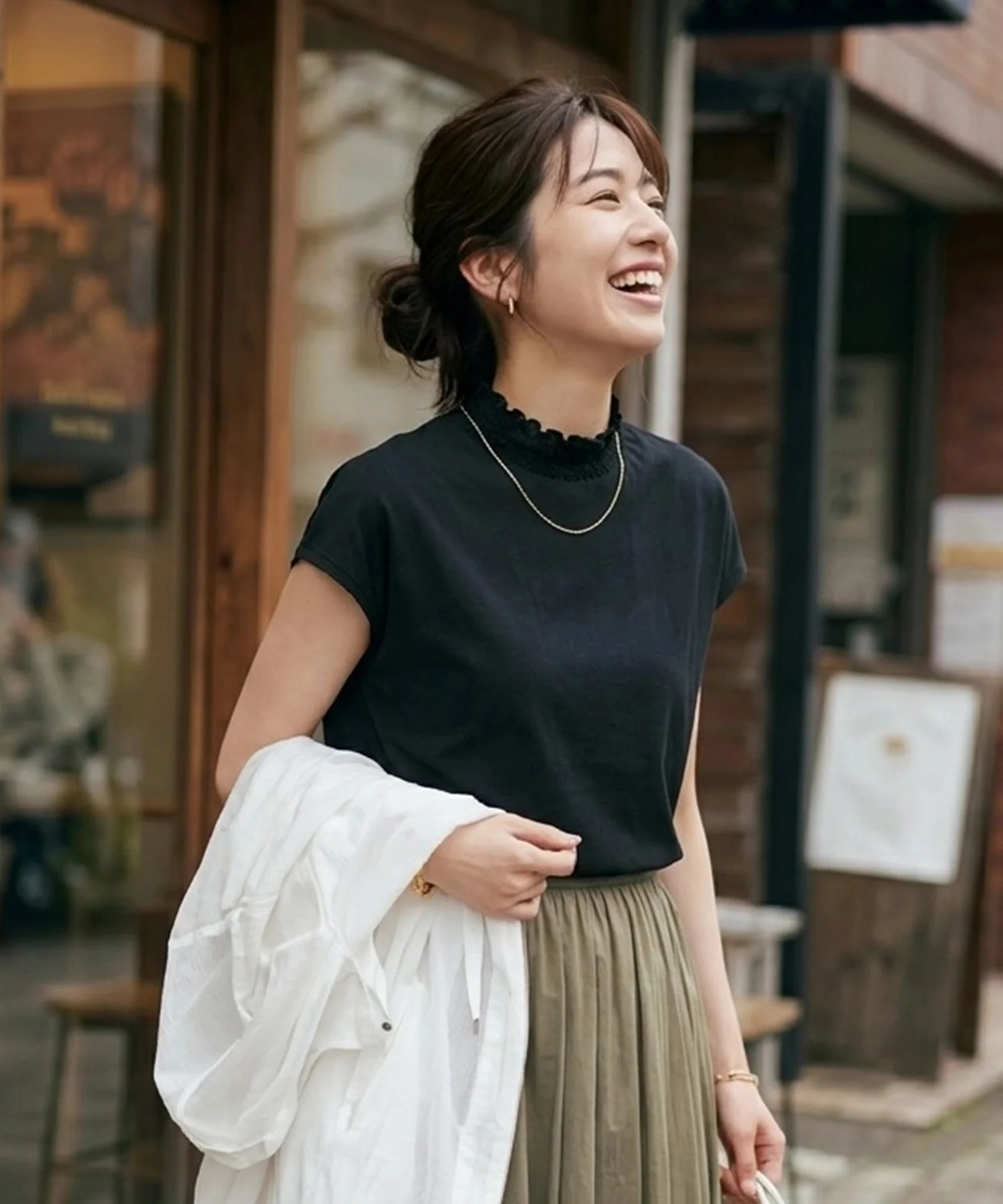 【接触冷感】衿シャーリングフレンチTシャツ - Image 3