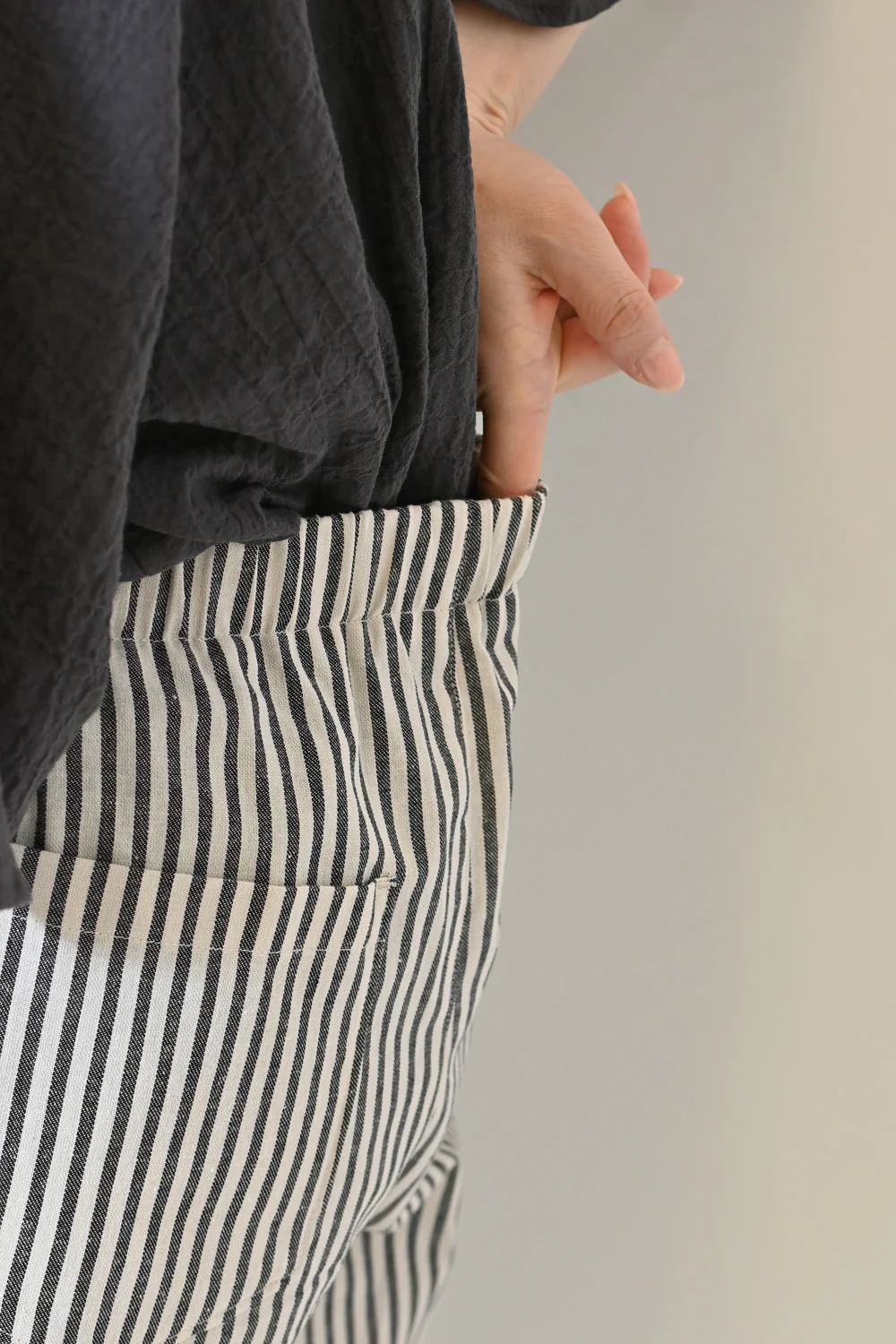 麻ブレンドベイカーテーパードパンツ - Image 23