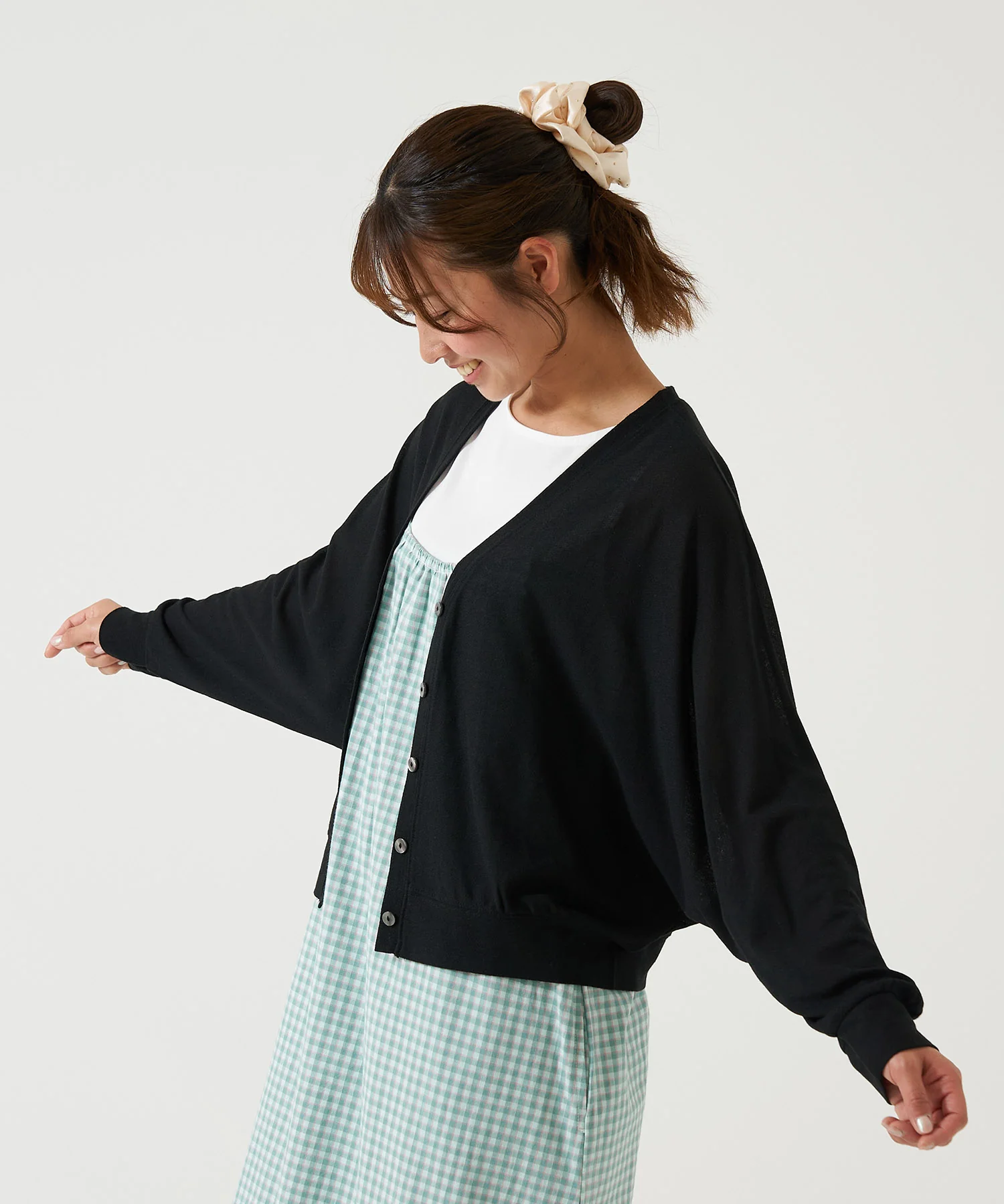 【UVカット】UVショート丈ドルマンカーディガン - Image 12