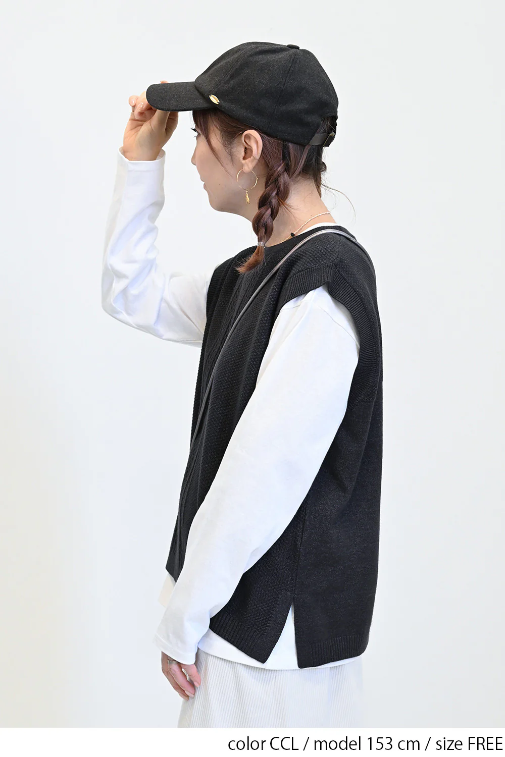 ケーブル柄ニットベスト - Image 13